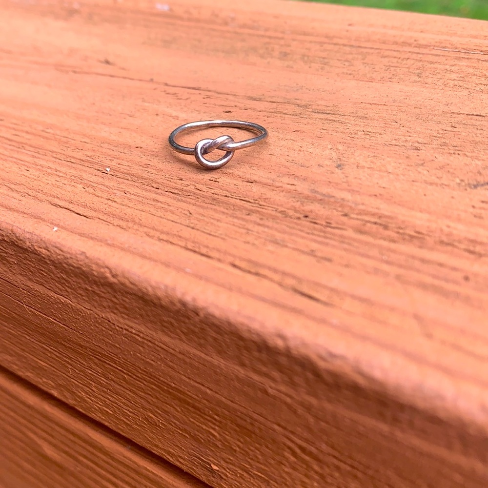 Love knot ring